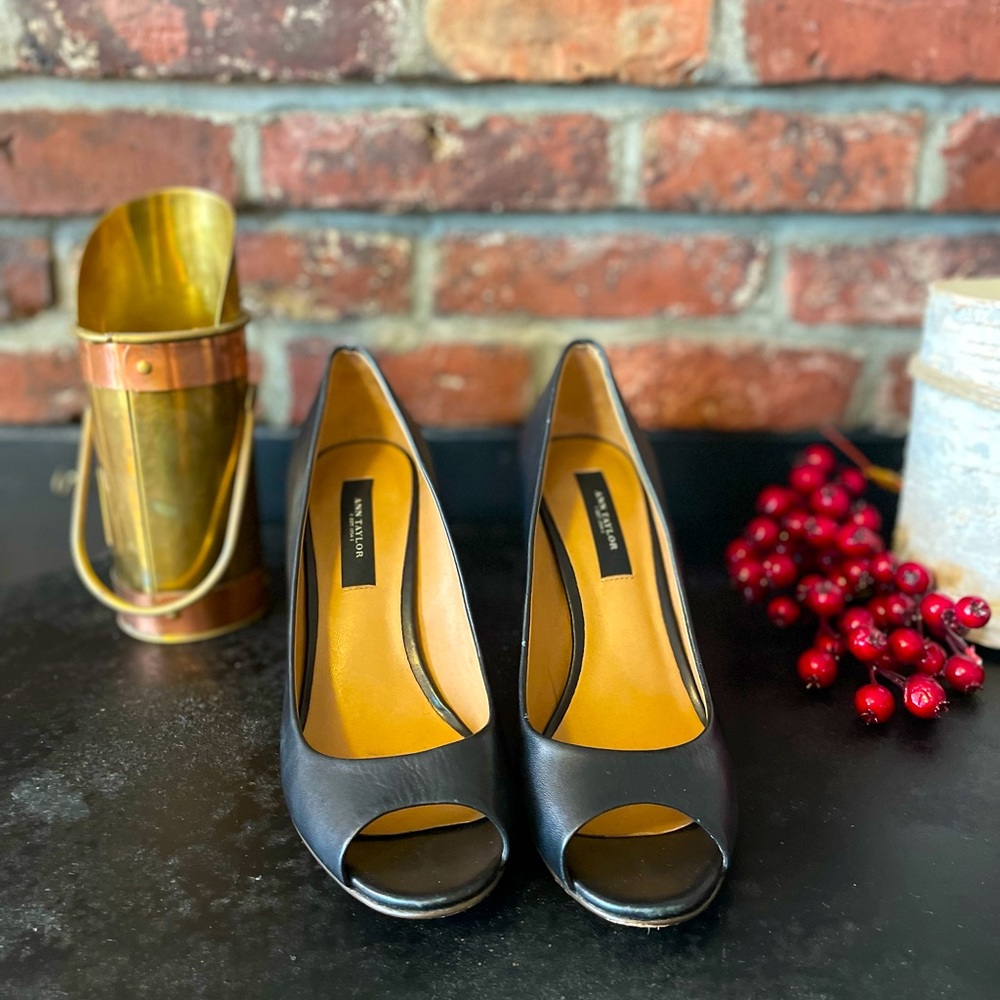 Black Ann Taylor Heels